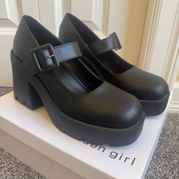 Madden Girl Shoes - Madden Girl Mary Jane Chunky Platform Black Patent Faux Leather Shoes Size 9